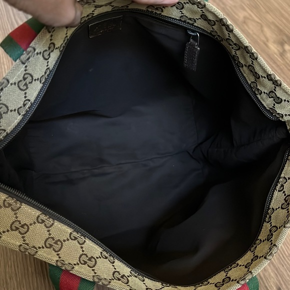 A24- ๐ฏ % authentic Gucci shoulder bag - Picture 11 of 16